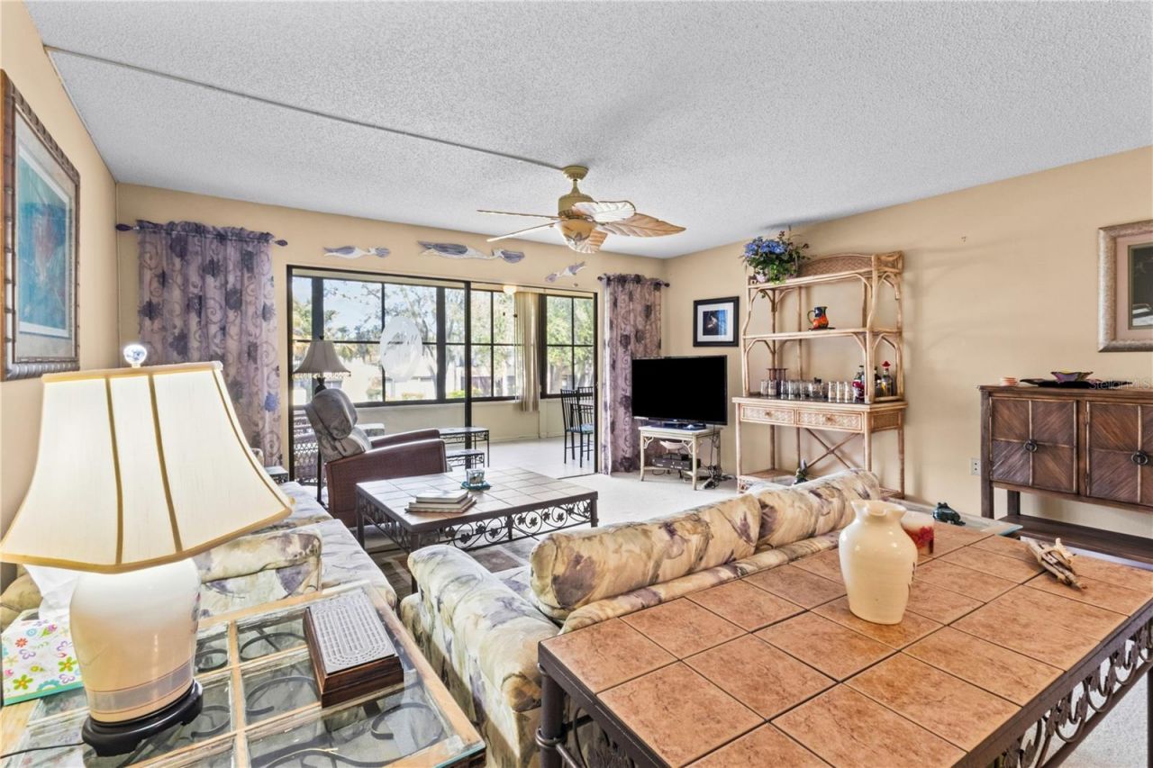 521 Lakeside Drive , Bradenton, FL 34210 Photo