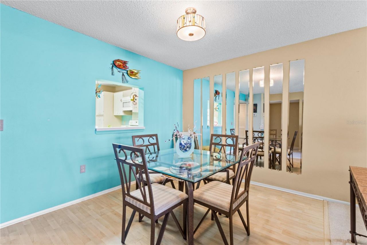 521 Lakeside Drive , Bradenton, FL 34210 Photo