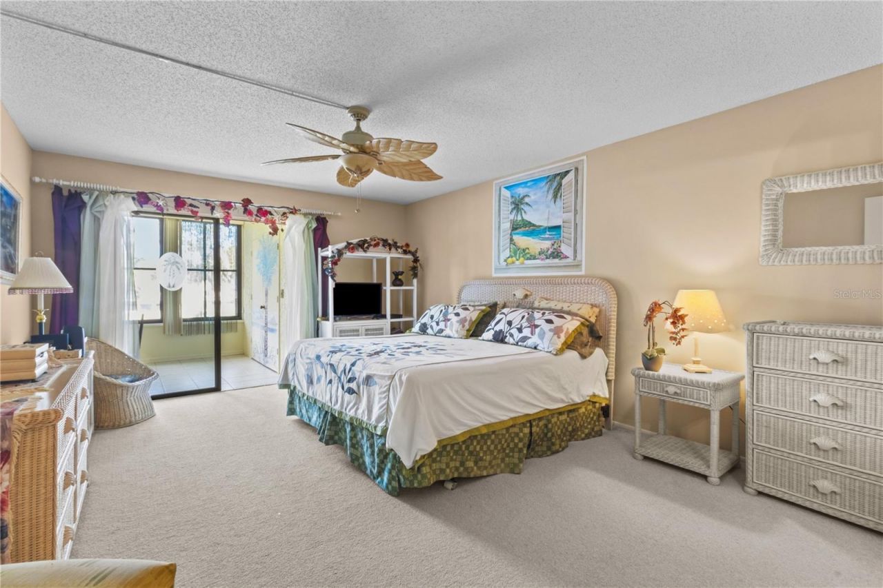 521 Lakeside Drive , Bradenton, FL 34210 Photo