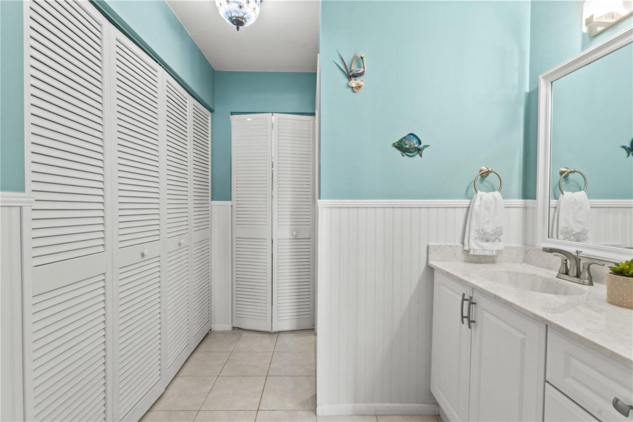 521 Lakeside Drive , Bradenton, FL 34210 Photo