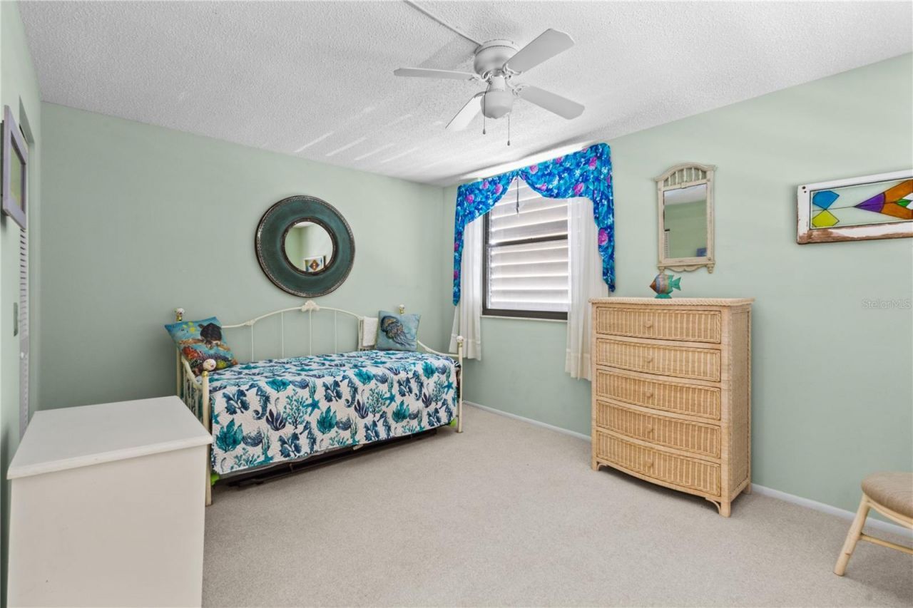 521 Lakeside Drive , Bradenton, FL 34210 Photo