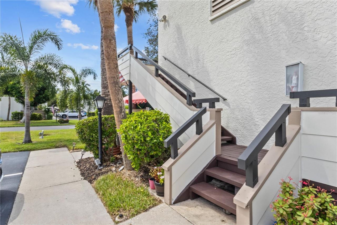 521 Lakeside Drive , Bradenton, FL 34210 Photo
