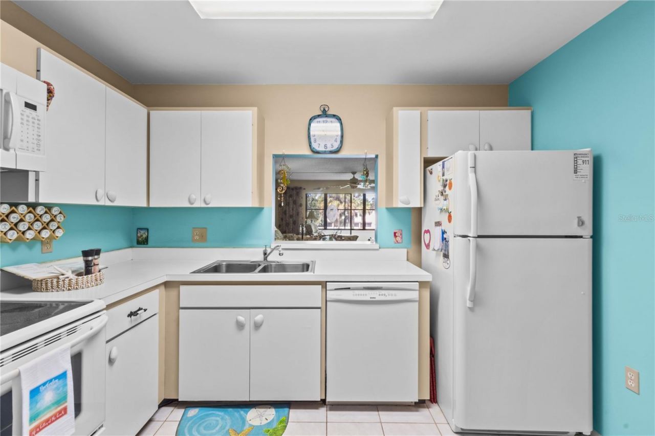 521 Lakeside Drive , Bradenton, FL 34210 Photo