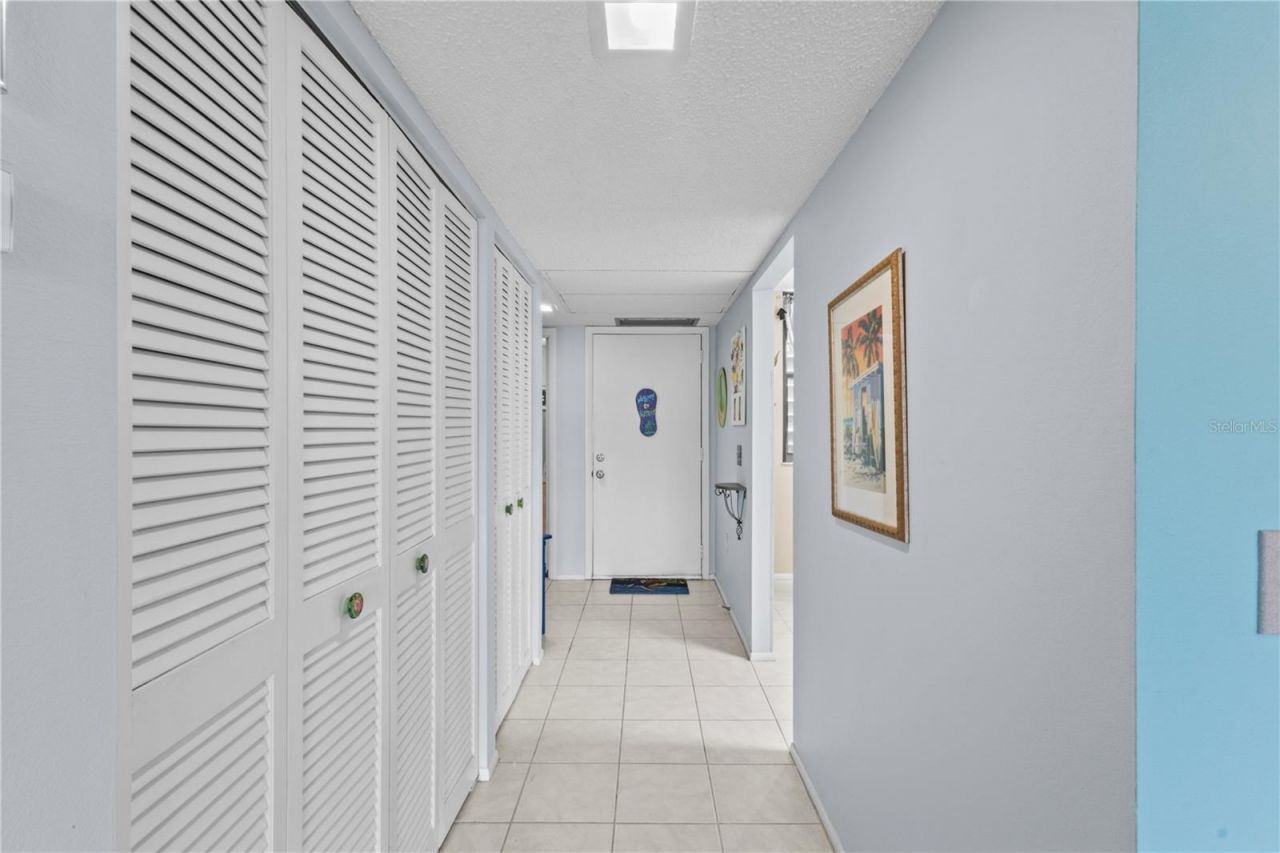521 Lakeside Drive , Bradenton, FL 34210 Photo