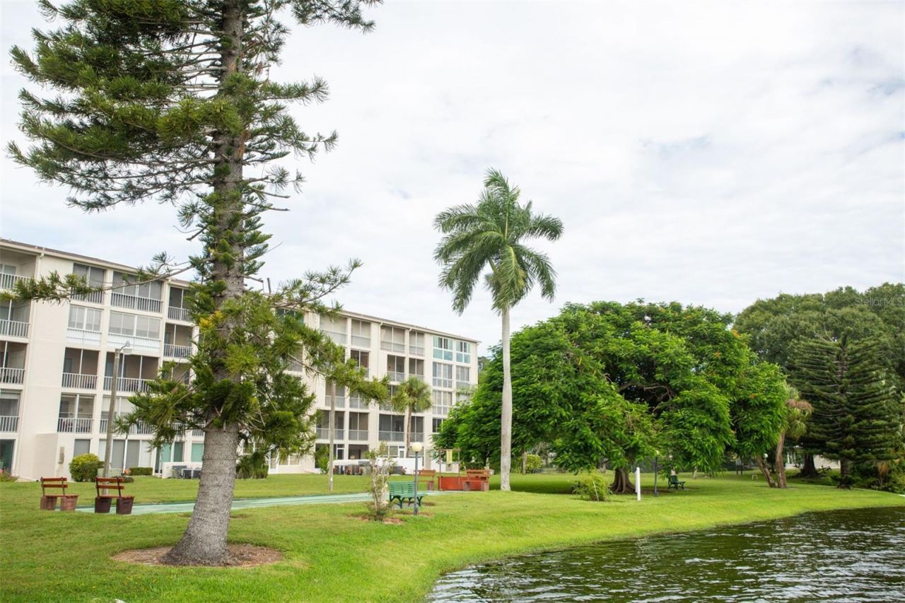 3710 Lake Bayshore Drive , Unit k416, Bradenton, FL 34205 Photo