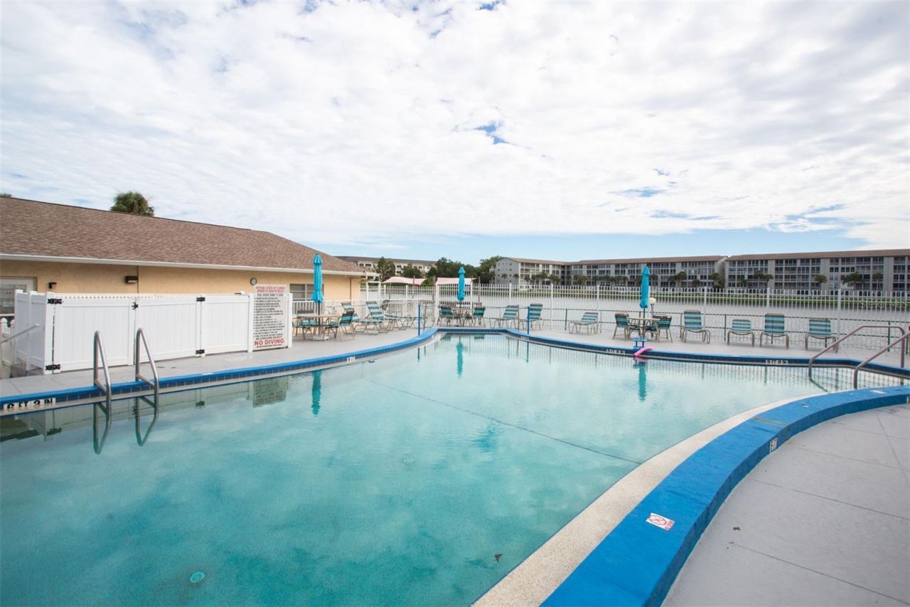 3710 Lake Bayshore Drive , Unit k416, Bradenton, FL 34205 Photo