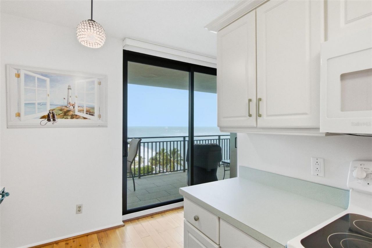 4822 Ocean Boulevard , Unit 8B, Sarasota, FL 34242 Photo