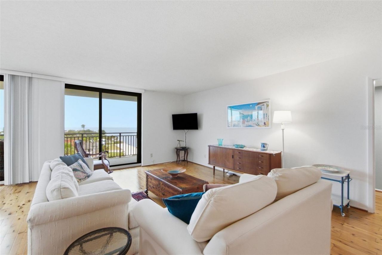 4822 Ocean Boulevard , Unit 8B, Sarasota, FL 34242 Photo