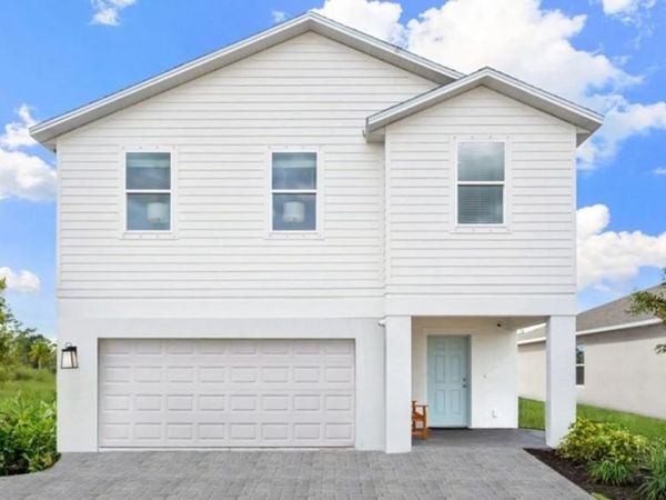6422 CRESCENT MOON DRIVE , NORTH FORT MYERS, FL 33917