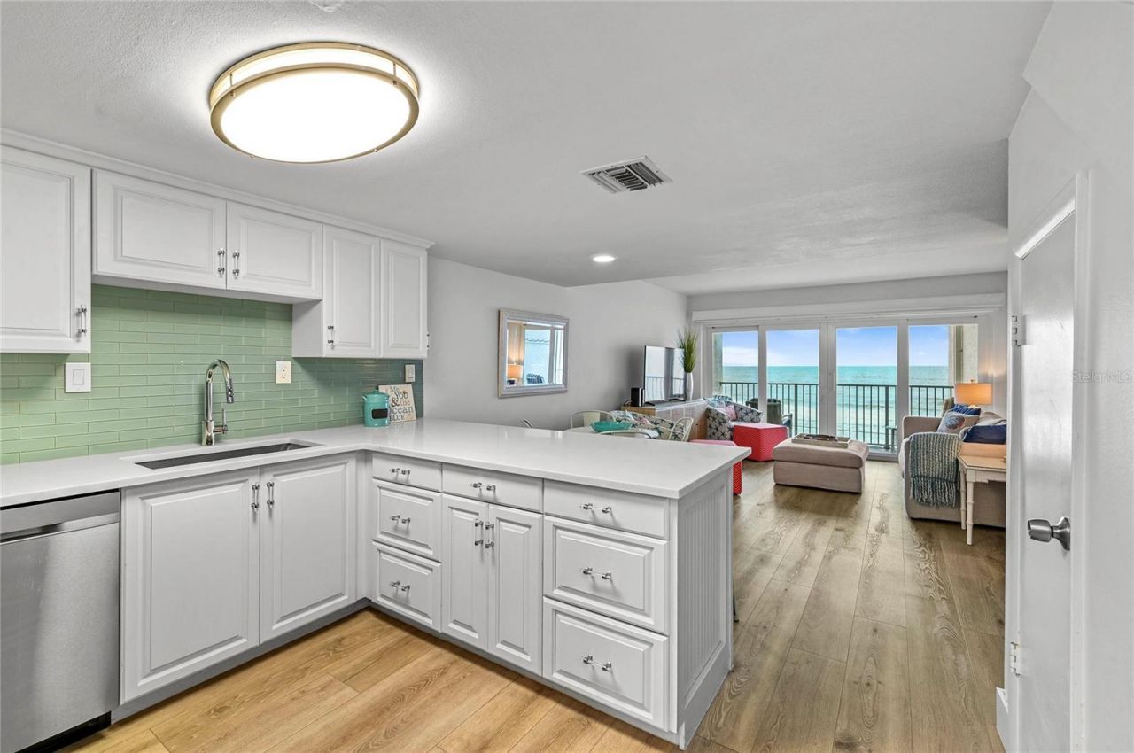 4841 Saxon Drive, Unit F-207, New Smyrna Beach, FL 32169 Photo