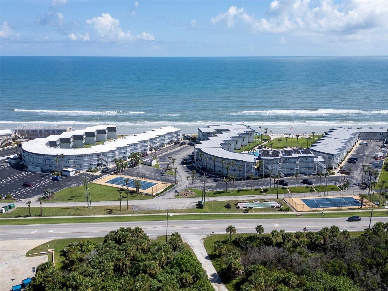 4841 Saxon Drive, Unit F-207, New Smyrna Beach, FL 32169 Photo