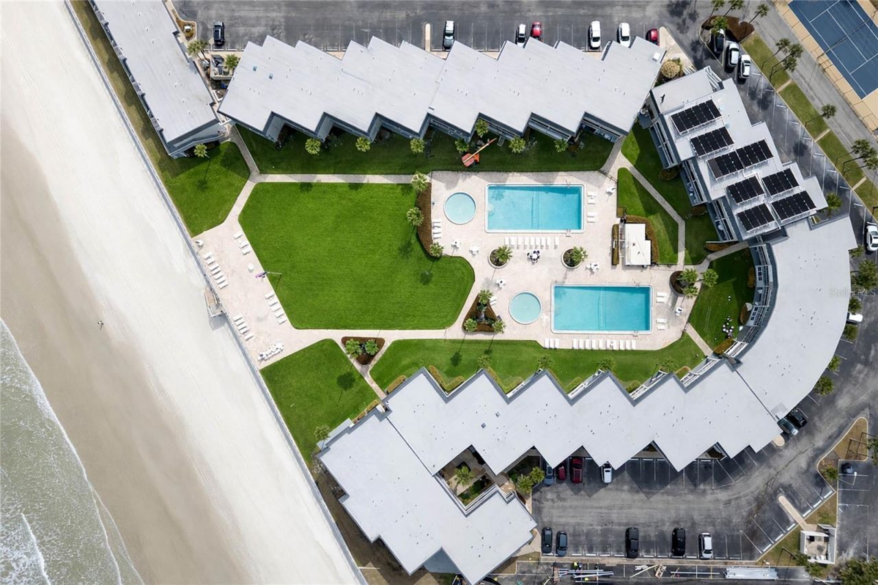 4841 Saxon Drive, Unit F-207, New Smyrna Beach, FL 32169 Photo