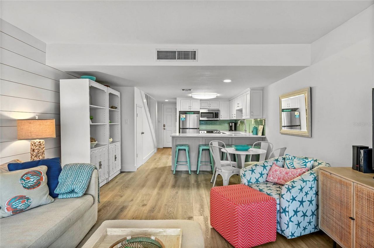4841 Saxon Drive, Unit F-207, New Smyrna Beach, FL 32169 Photo
