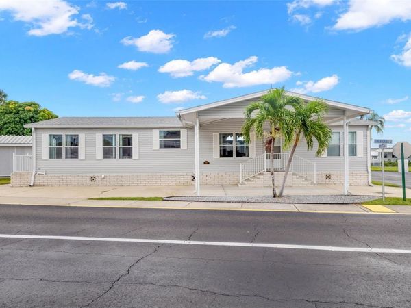 166 AMERICANA COURT NE, Unit 224, ST PETERSBURG, FL 33702
