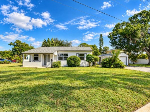4117 BAY STREET NE, ST PETERSBURG, FL 33703