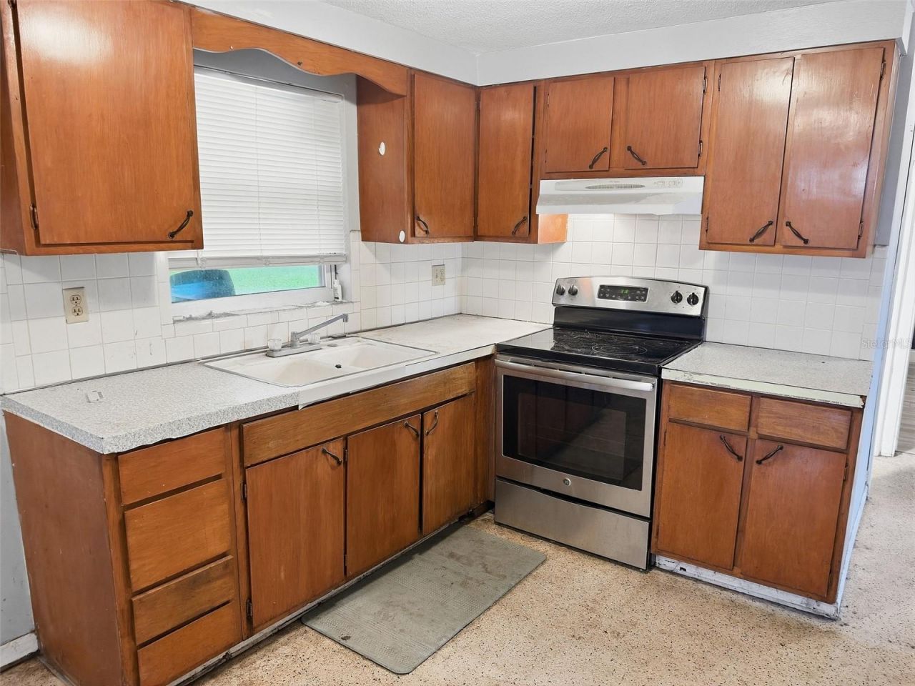 6818 Carob Drive, New Port Richey, FL 34653 Photo