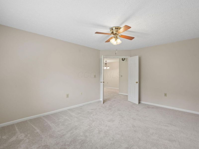 6749 Meadow Creek Drive, Unit 102, Columbus, OH 43235 Photo 19