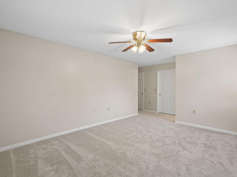 6749 Meadow Creek Drive, Unit 102, Columbus, OH 43235 Photo 24