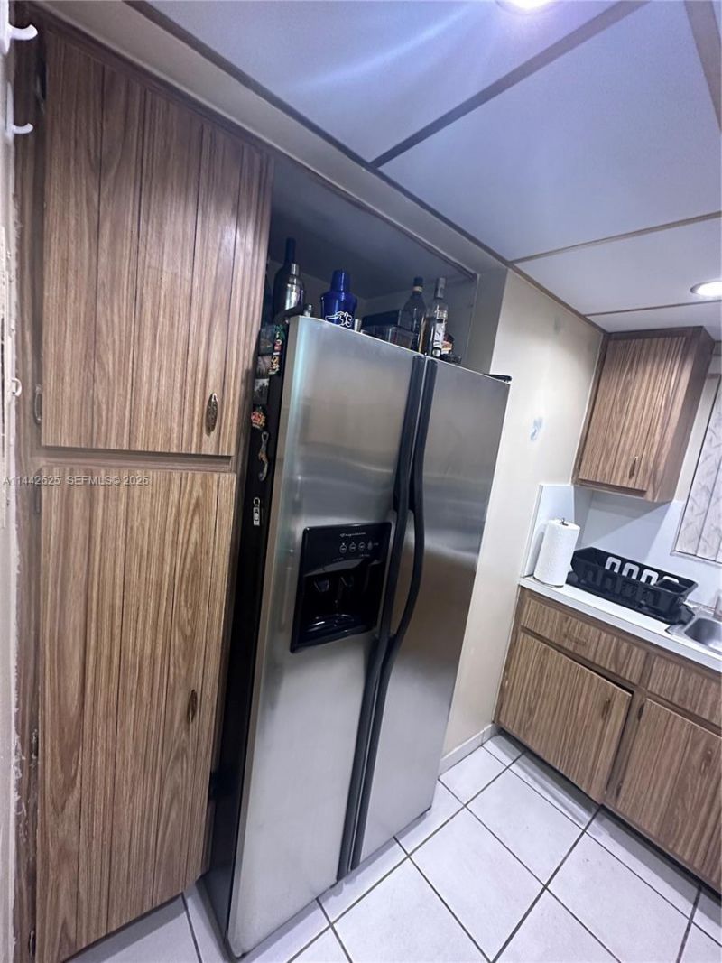 110 Royal Palm Rd, Unit 207, Hialeah Gardens, FL 33016 Photo
