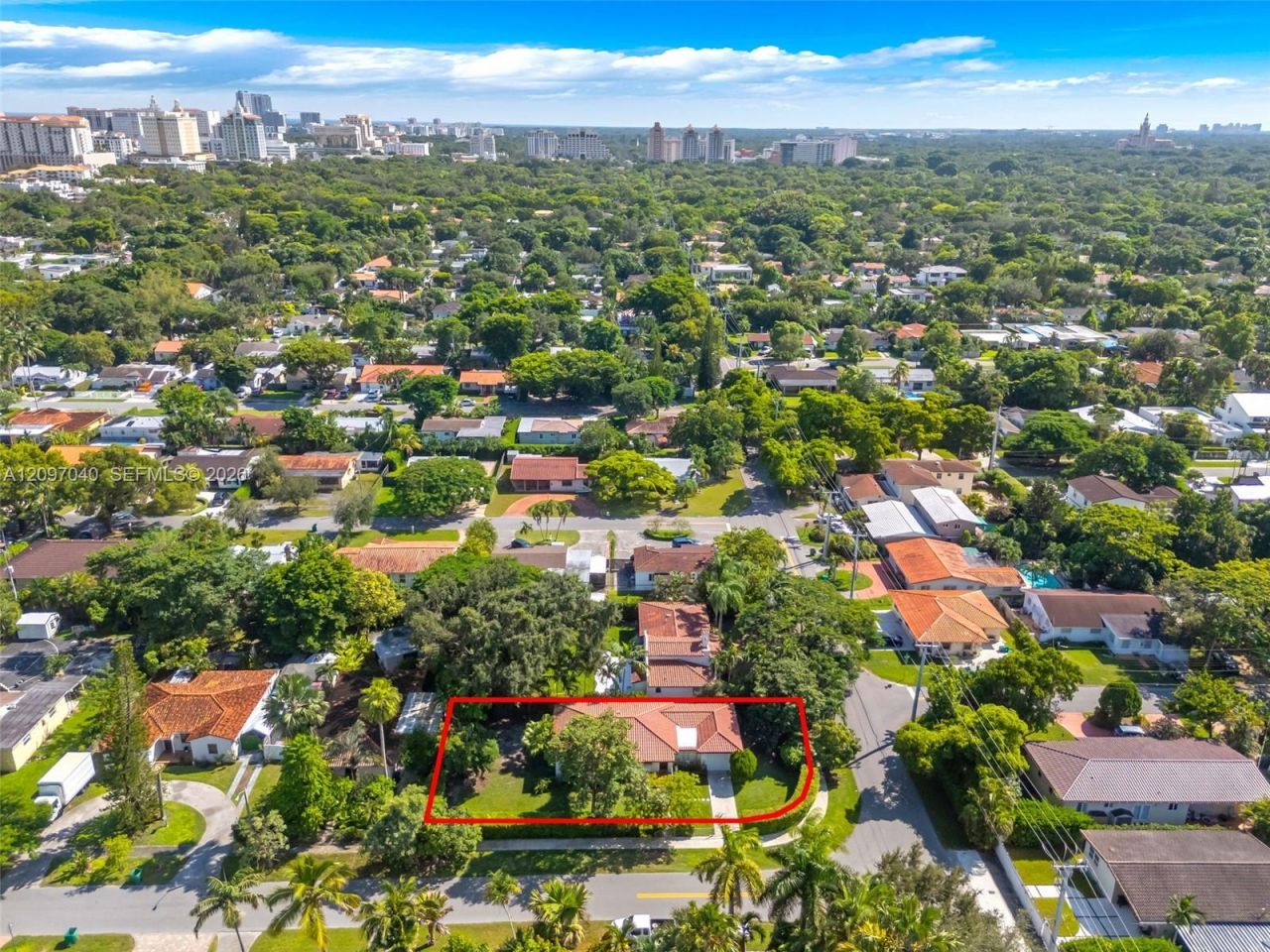4390 SW 10th St , Unit 4390, Miami, FL 33134 Photo
