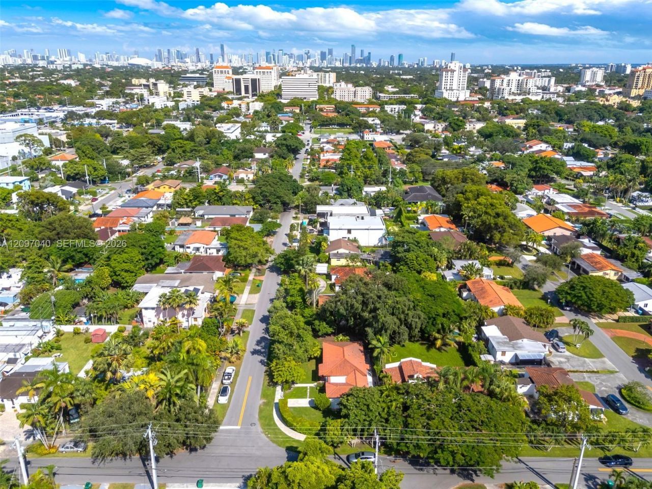 4390 SW 10th St , Unit 4390, Miami, FL 33134 Photo