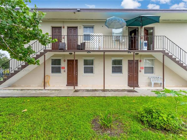 17010 SW 100th Ave , Miami, FL 33157