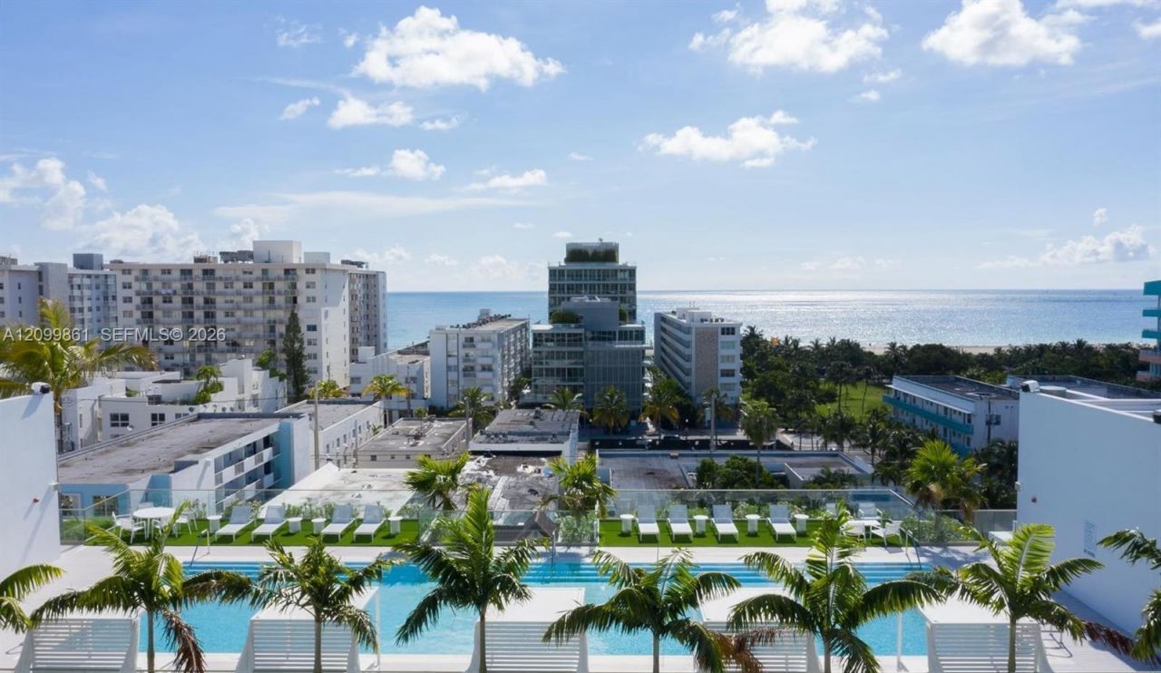 300 Collins Ave , Unit PH2, Miami Beach, FL 33139 Photo
