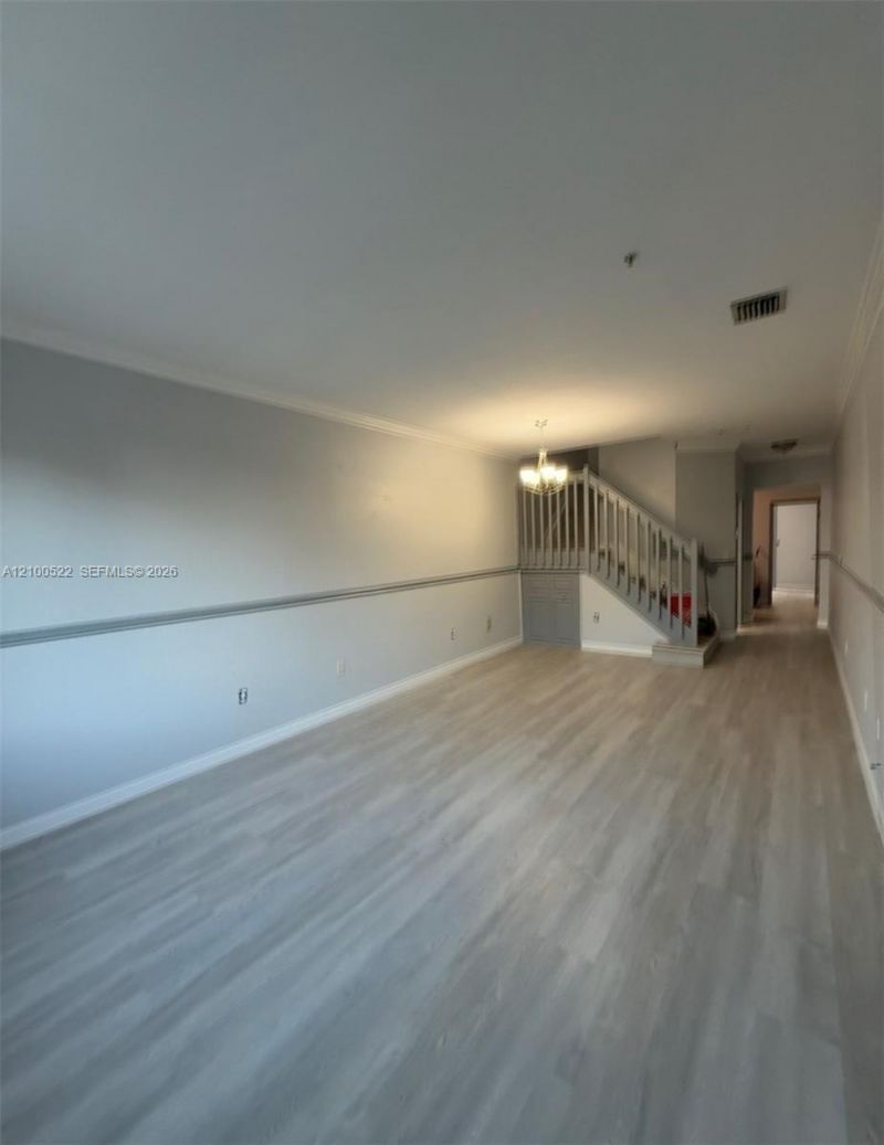17800 NW 73rd Ave , Unit 205-21, Hialeah, FL 33015 Photo