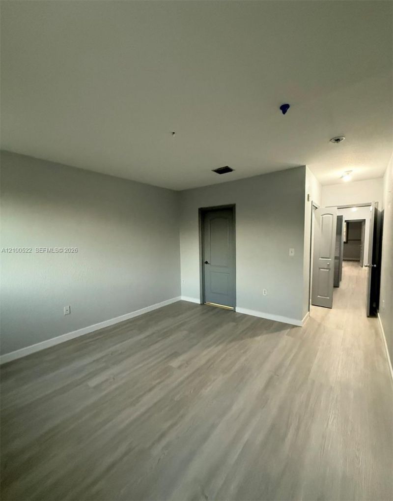17800 NW 73rd Ave , Unit 205-21, Hialeah, FL 33015 Photo