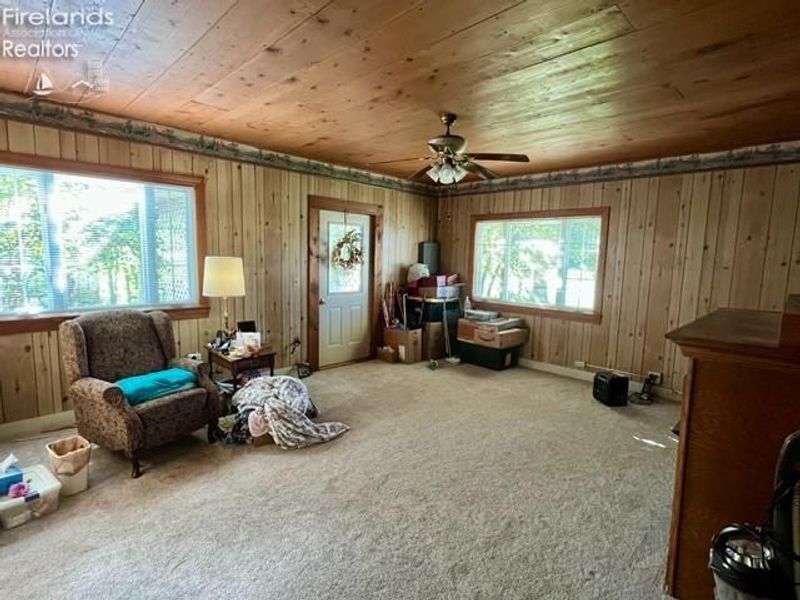 7810 Hayes Ave, Sandusky, OH 44870 Photo 6