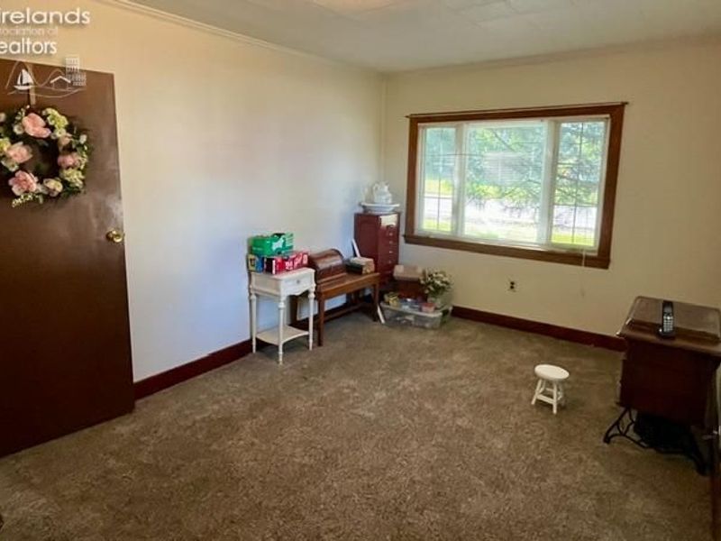 7810 Hayes Ave, Sandusky, OH 44870 Photo 8