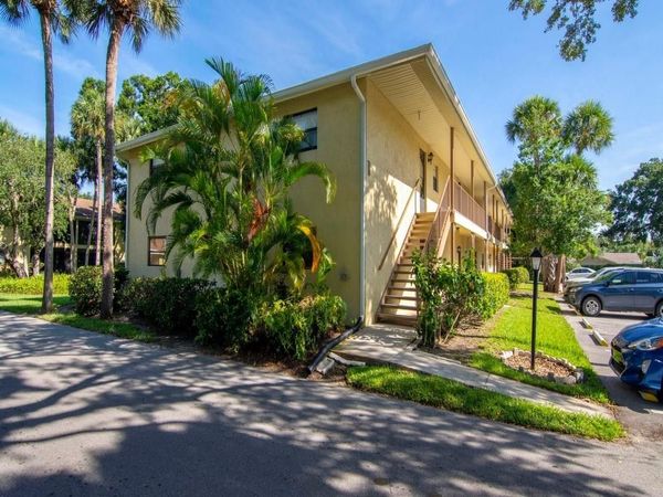 400 18TH Street, Unit B6, Vero Beach, FL 32960