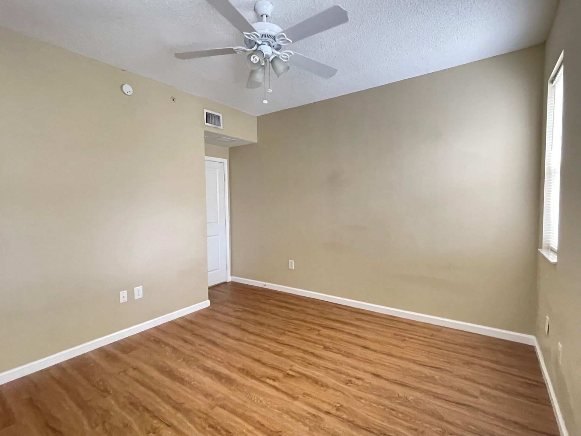 5920 W Sample Road, Unit 203, Coral Springs, FL 33063 Photo