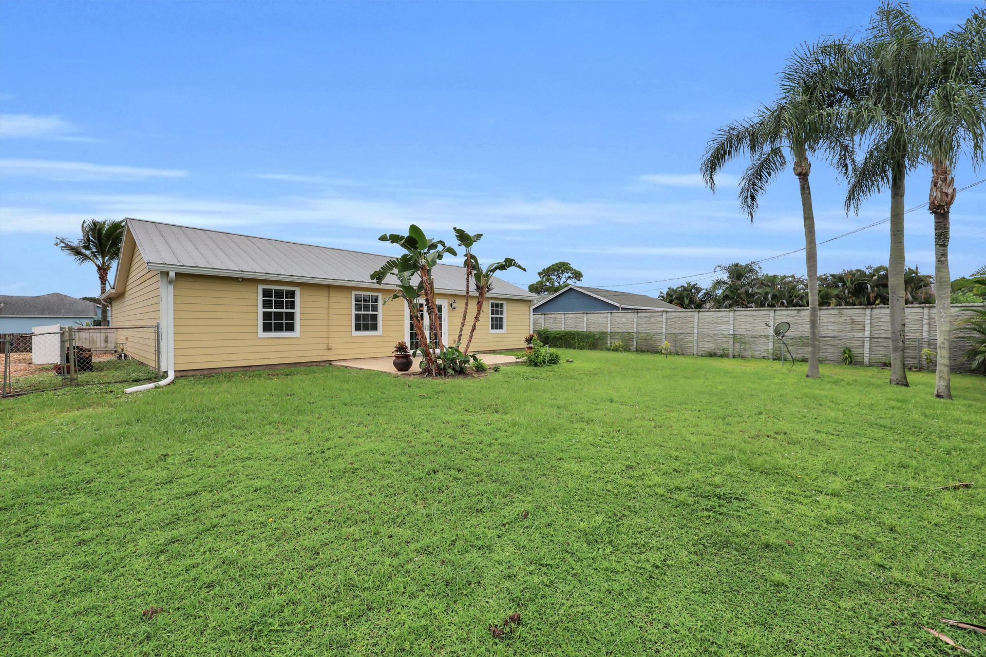 351 SW Dwight Avenue, Port Saint Lucie, FL 34983 Photo