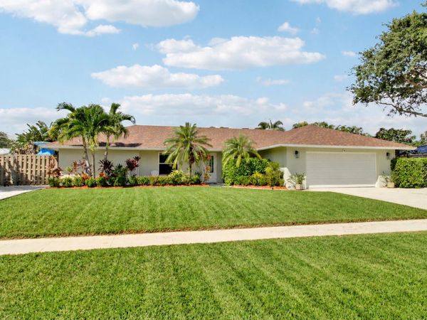 19823 Hibiscus Drive, Jupiter, FL 33469