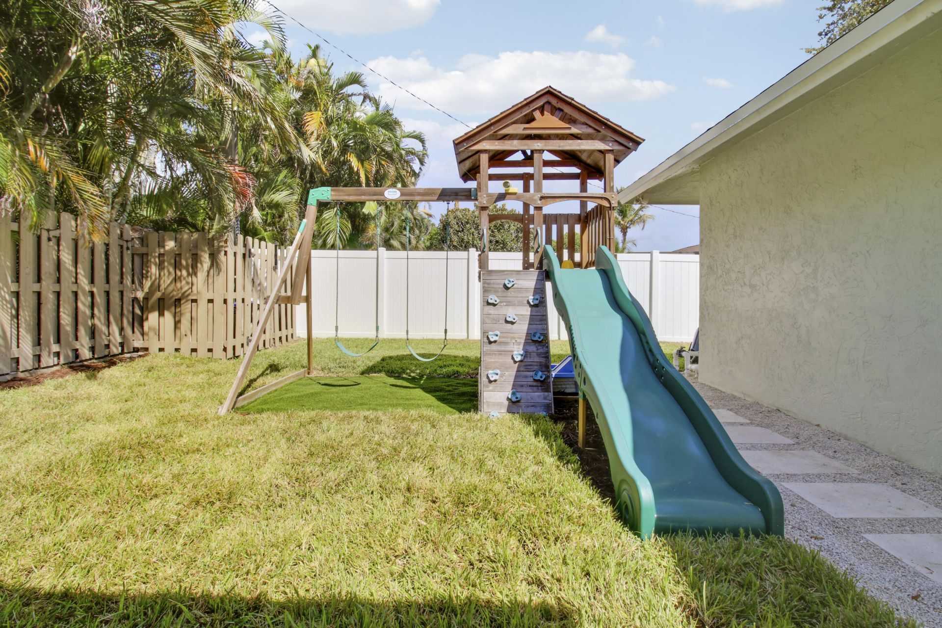 19823 Hibiscus Drive, Jupiter, FL 33469 Photo