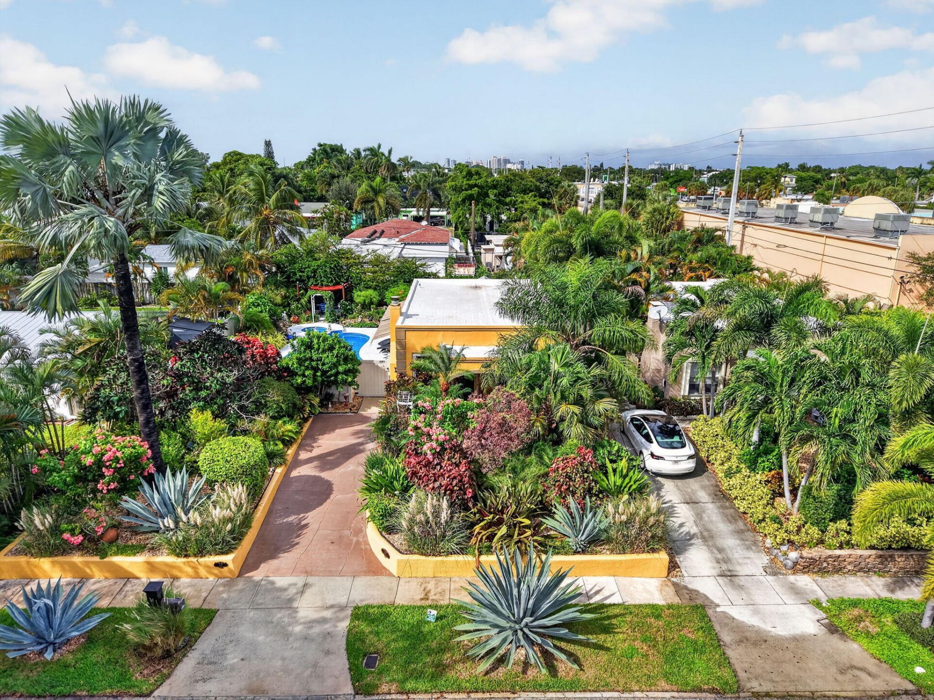 415 Colonial Road, West Palm Beach, FL 33405 Photo