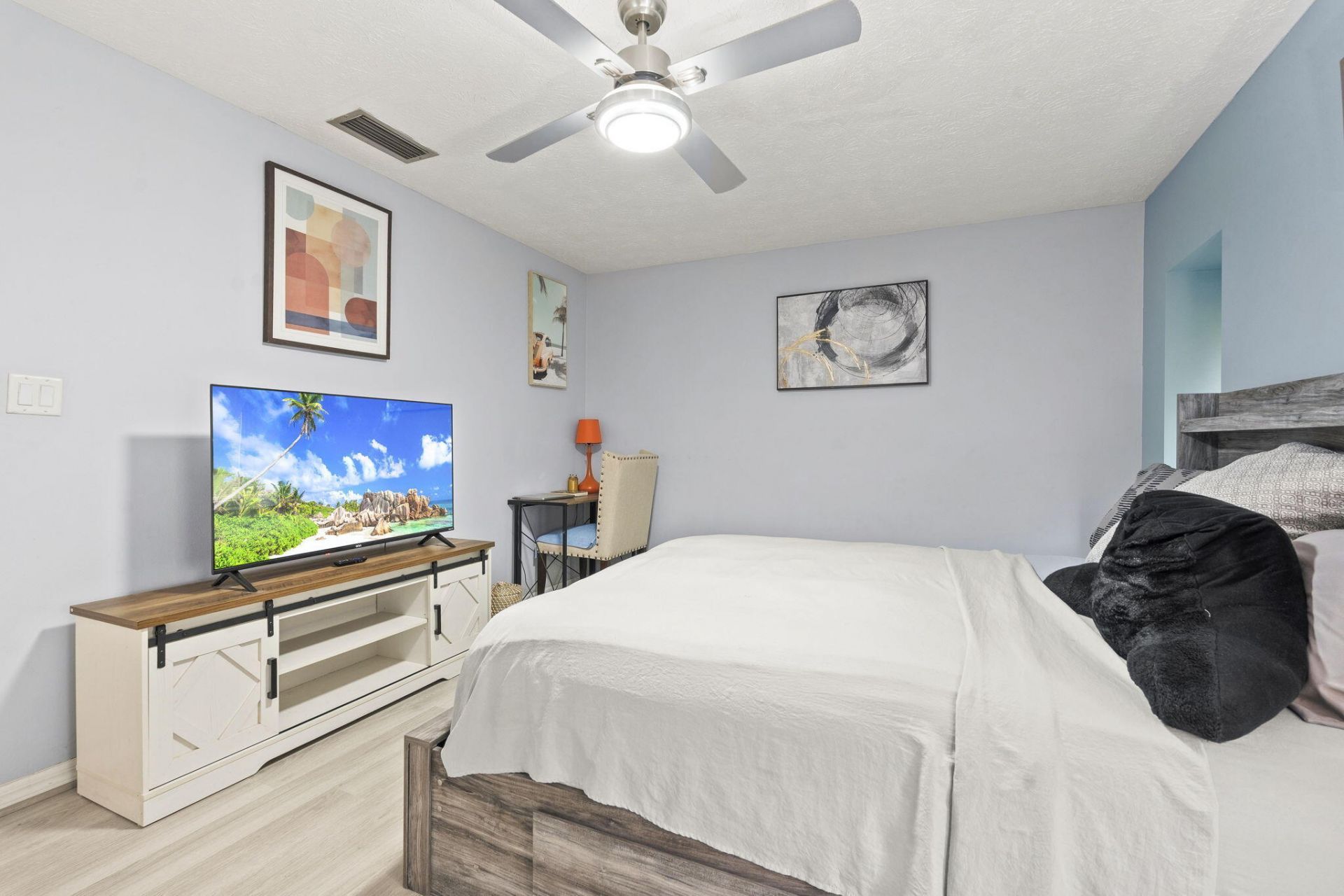 9457 Meadowood Drive, Fort Pierce, FL 34951 Photo