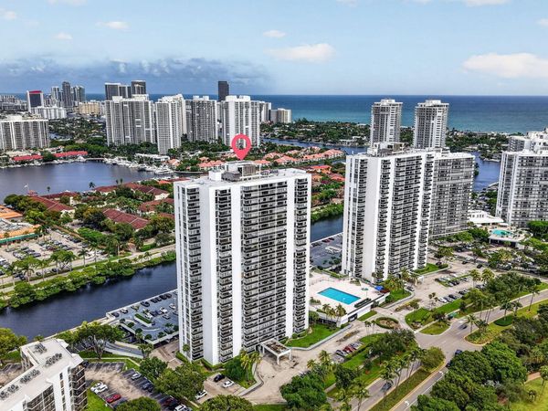 3625 N Country Club Drive, Unit 1807, Aventura, FL 33180