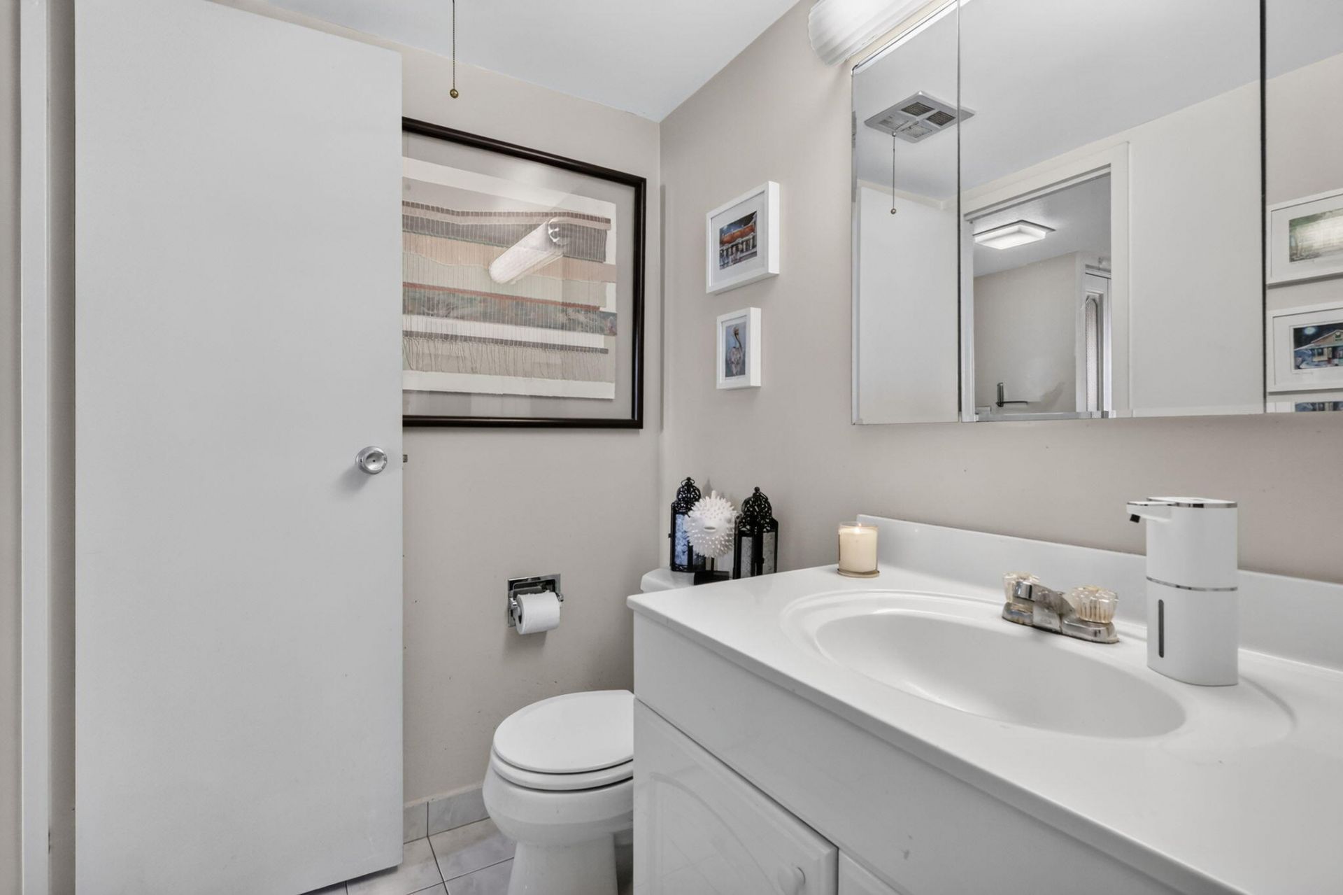 3625 N Country Club Drive, Unit 1807, Aventura, FL 33180 Photo