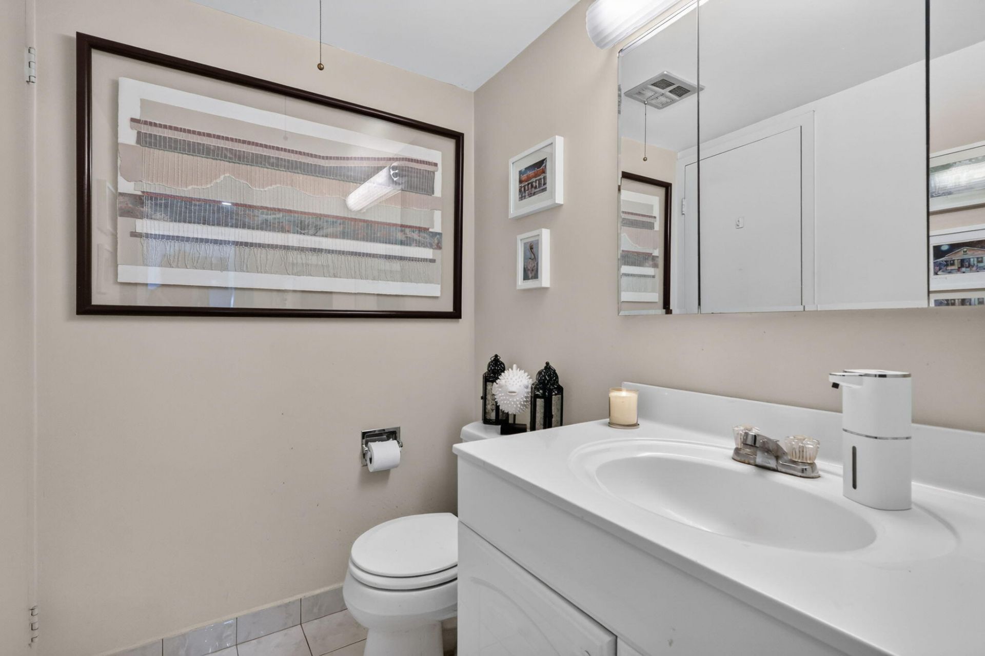 3625 N Country Club Drive, Unit 1807, Aventura, FL 33180 Photo