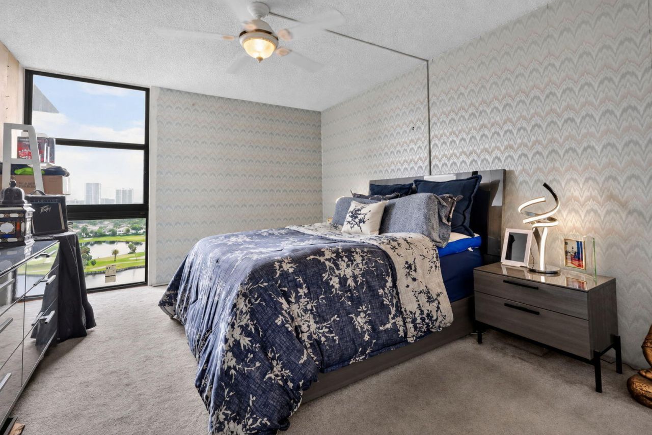 3625 N Country Club Drive, Unit 1807, Aventura, FL 33180 Photo