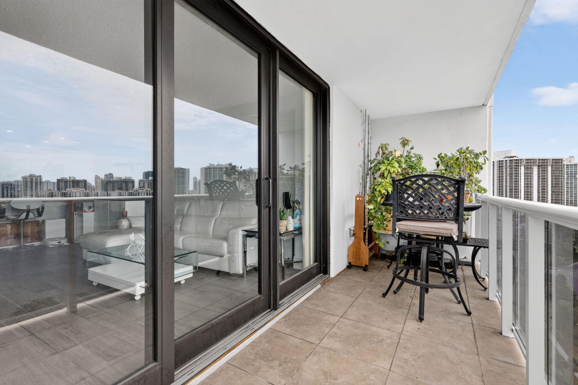 3625 N Country Club Drive, Unit 1807, Aventura, FL 33180 Photo