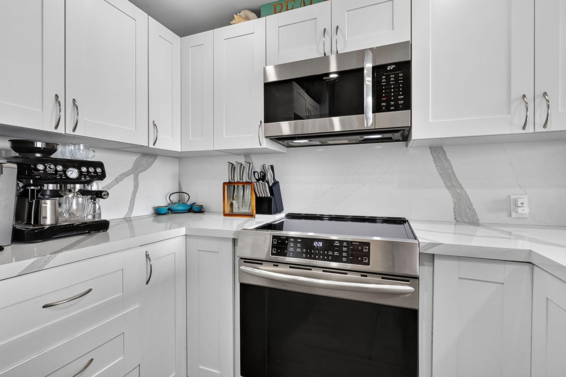 3625 N Country Club Drive, Unit 1807, Aventura, FL 33180 Photo