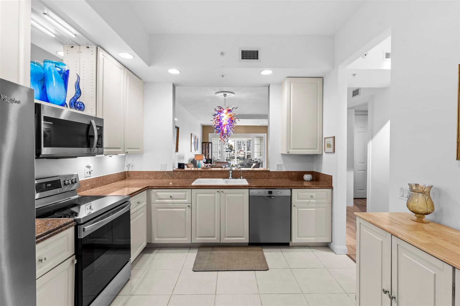 9 Harbour Isle Drive E, Unit 102, Fort Pierce, FL 34949 Photo
