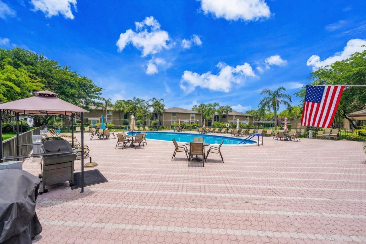 7342 Ashmont Circle, Unit 203, Tamarac, FL 33321 Photo