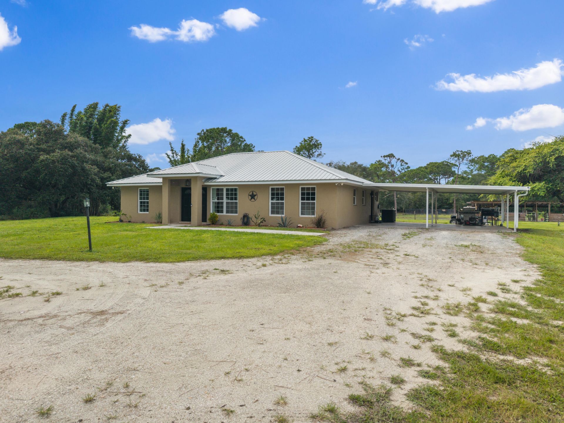 13351 NE 22nd Avenue, Okeechobee, FL 34972 Photo