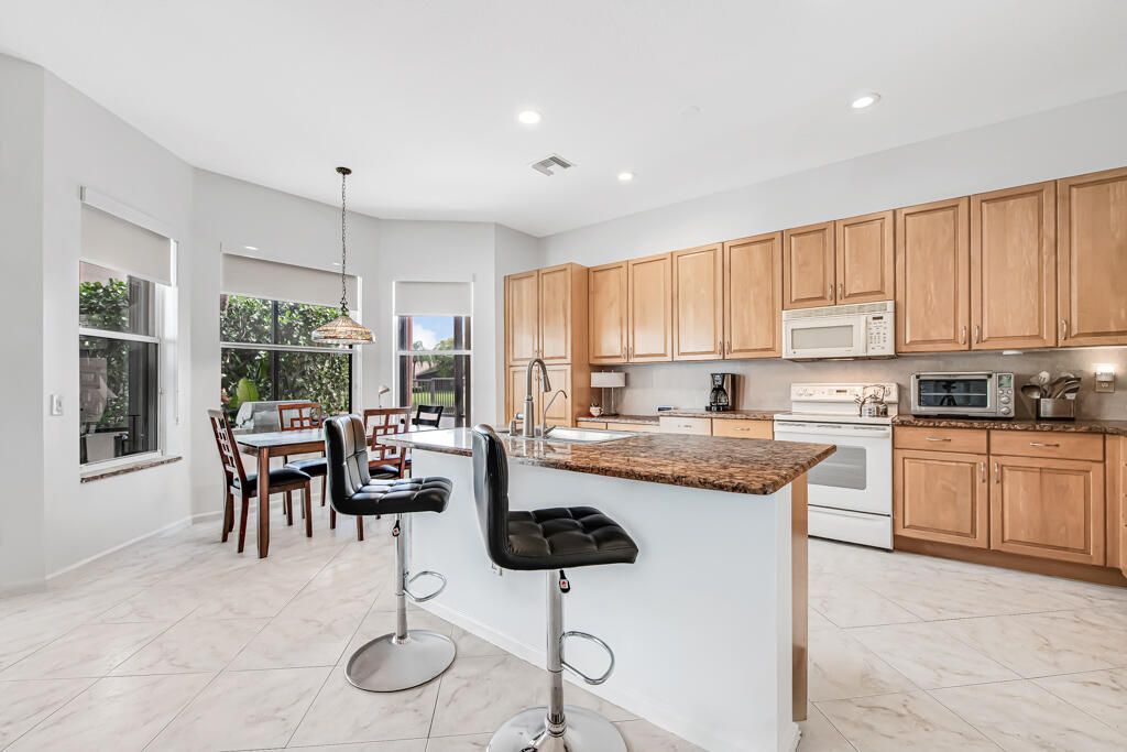 7546 Pebble Shores Terrace, Lake Worth, FL 33467 Photo
