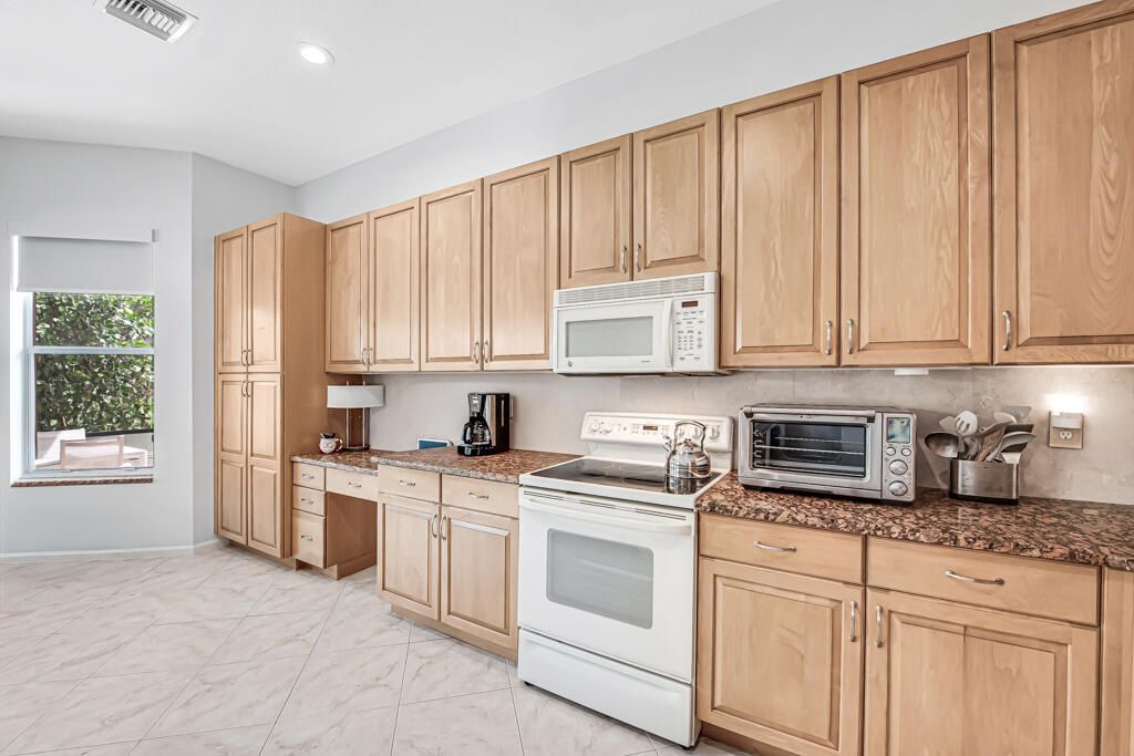 7546 Pebble Shores Terrace, Lake Worth, FL 33467 Photo