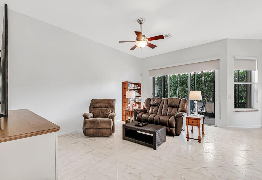 7546 Pebble Shores Terrace, Lake Worth, FL 33467 Photo